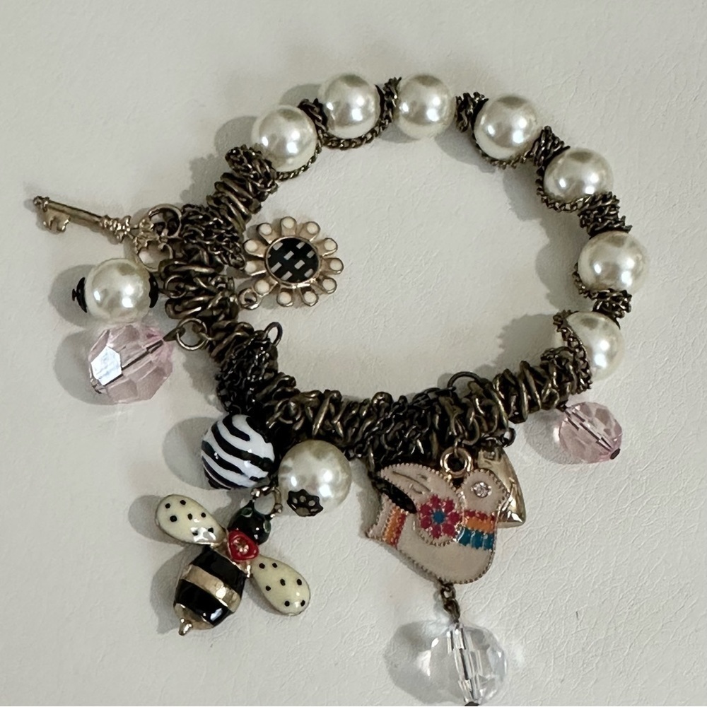 Brass trinket stretch bracelet